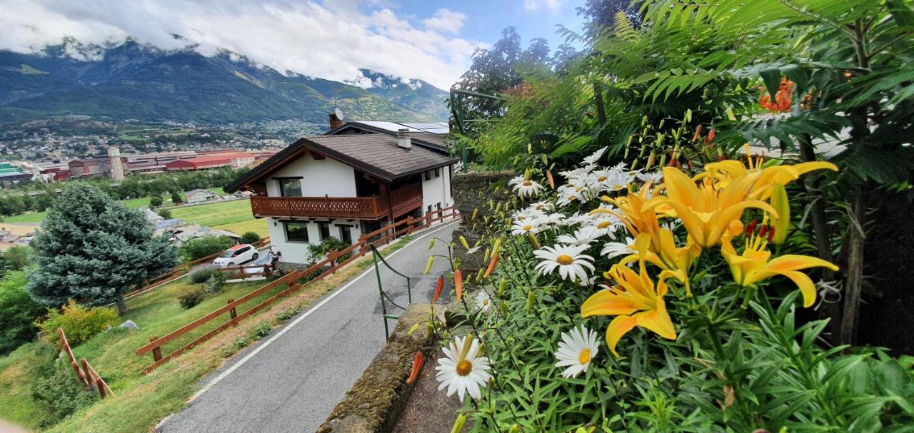 Agriturismo B&B Chevres A Cheval Aosta Exterior foto